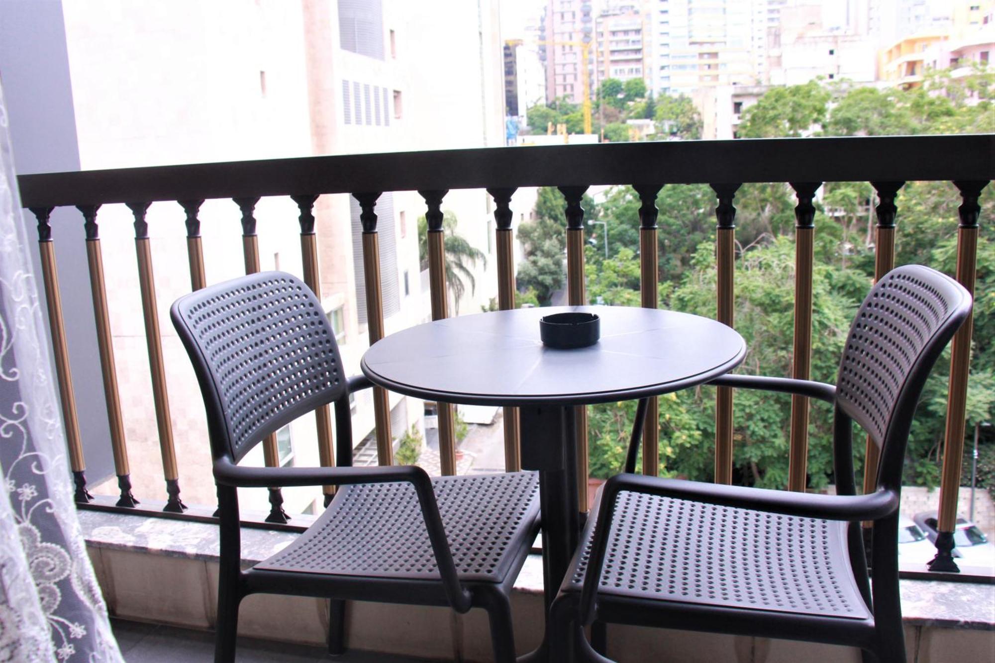 Beverly Hotel Beirut Exterior foto